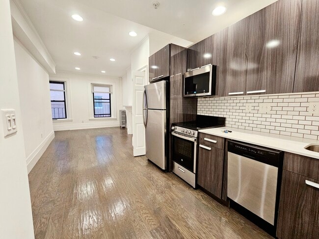255 Newbury St, Unit 270