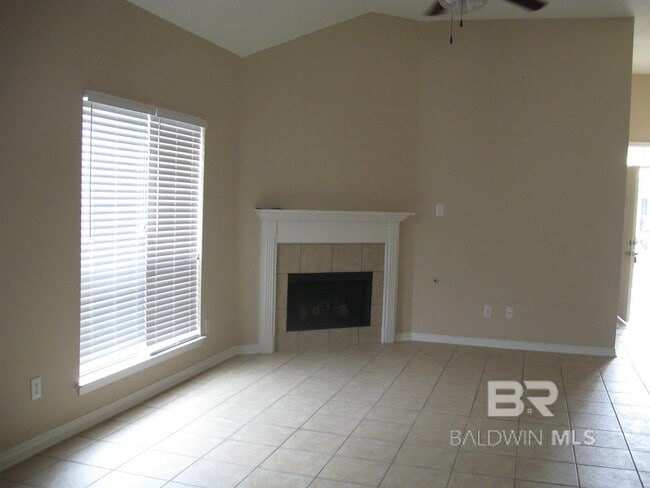 29956 St Barbara St in Daphne, AL - Building Photo - Building Photo