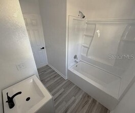 363 SE Allen Pl in Lake City, FL - Building Photo - Building Photo