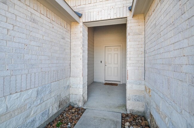 11921 Summer Oak Trl in Willis, TX - Building Photo - Building Photo