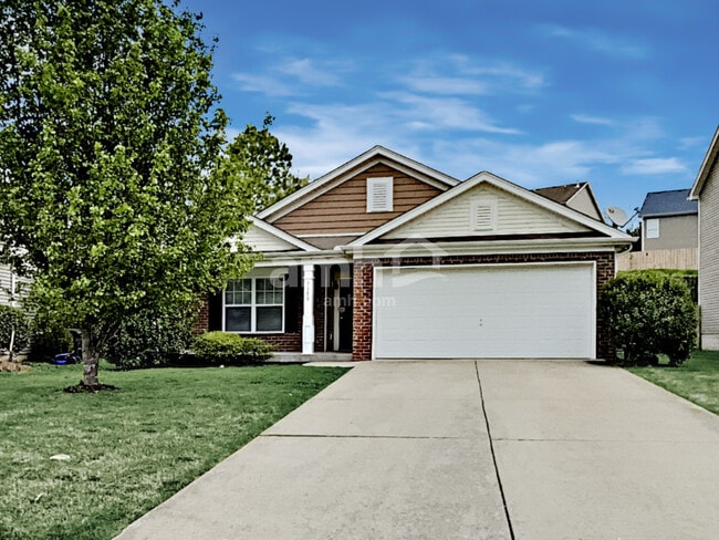 3173 Hidden Creek Dr