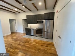 30 MacLean St in Princeton, NJ - Building Photo - Building Photo