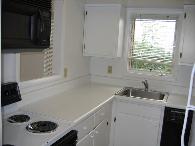 2312 Price Ave in Charlottesville, VA - Building Photo - Building Photo