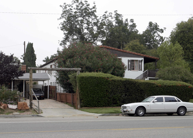 1639 Riverside Dr in Glendale, CA - Building Photo - Building Photo