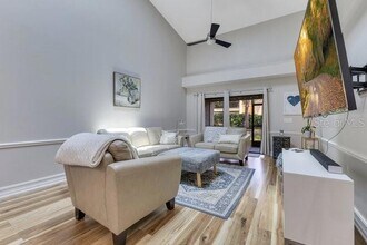 8035 Bayside View Dr in Orlando, FL - Building Photo - Building Photo