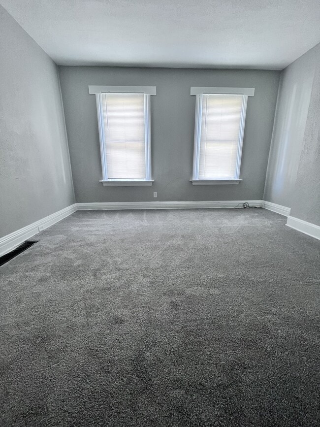 2012 Mackoy St in Covington, KY - Building Photo - Building Photo