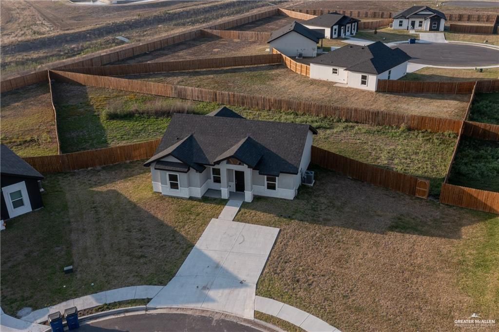 1503 Unity Dr in Mercedes, TX - Building Photo