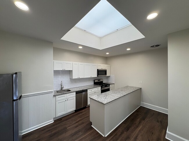 property at 996 Chestnut St