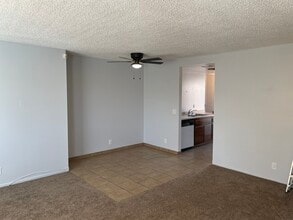 16026 Serrano Rd, Unit A in Apple Valley, CA - Building Photo - Building Photo