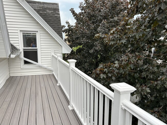 470 Notre Dame Ave, Unit 470 Notre Dame Avenue #3