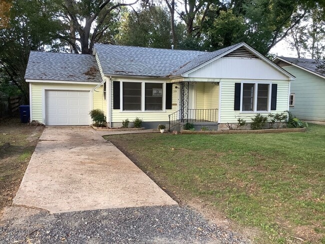 property at 238 E Wyandotte St