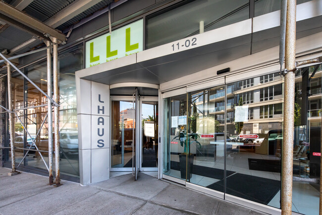 The L Haus in Long Island City, NY - Building Photo - Building Photo