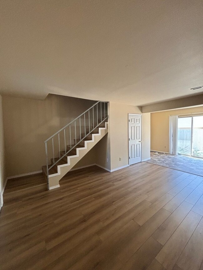 2038 Campus Dr