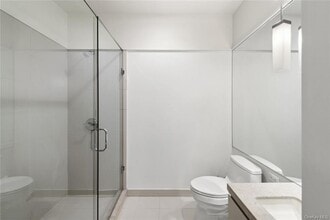 124 Hudson St-Unit -6B in New York, NY - Building Photo - Building Photo