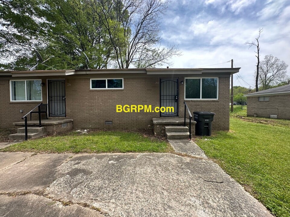210-210 Smart St in Jacksonville, AR - Foto de edificio