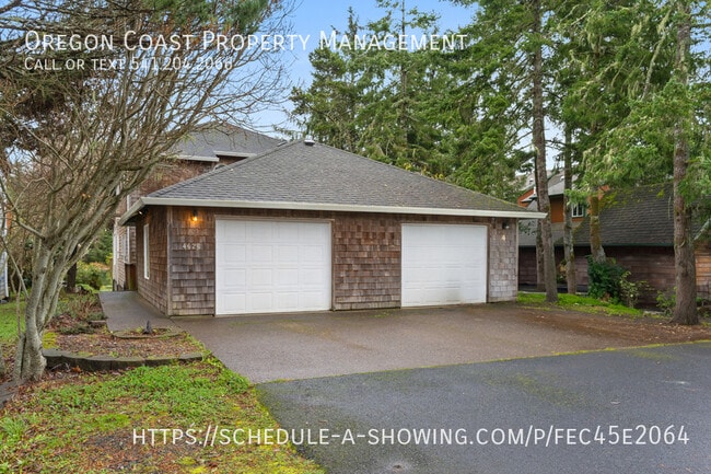 property at 4626 SE 51st St