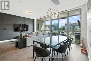 3658 Ferretti Ct in Innisfil, ON - Building Photo