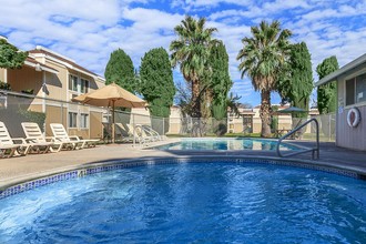 Park View Estates in Merced, CA - Foto de edificio - Building Photo