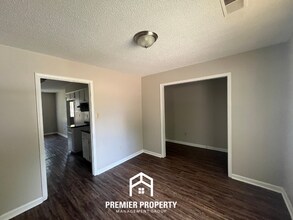 5999 Pebblehill Dr in Bartlett, TN - Building Photo - Building Photo