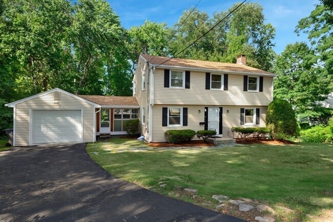 property at 1299 Old Worcester Rd