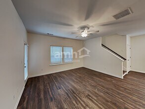 184 Andrew Jackson Ct in Dallas, GA - Foto de edificio - Building Photo