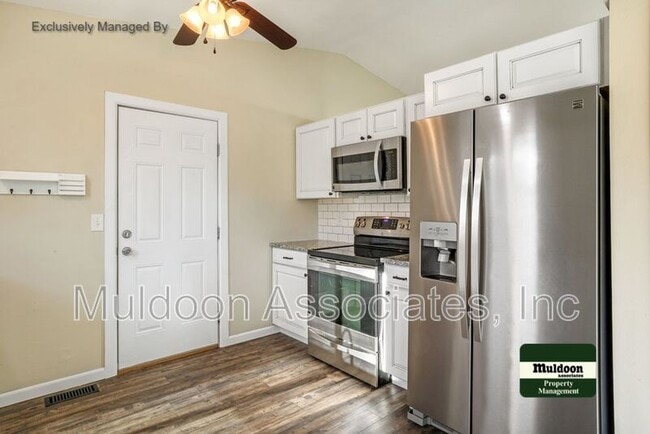 1015 Vondelpark Dr in Colorado Springs, CO - Building Photo - Building Photo