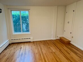 96 Highland Ave in Branford, CT - Building Photo - Building Photo