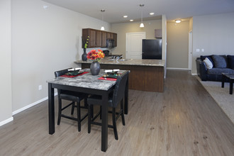 Brookledge Apartments in Watford City, ND - Foto de edificio - Interior Photo