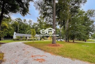 421 Fernwood Farms Rd in Chesapeake, VA - Building Photo - Building Photo