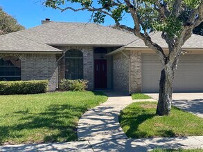 3210 Hampton St in Corpus Christi, TX - Building Photo - Building Photo