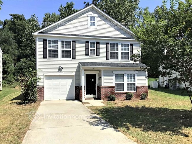 6816 Wandering Creek Dr in Charlotte, NC - Building Photo - Building Photo