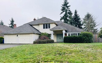 24717 SE 45th Pl in Issaquah, WA - Building Photo