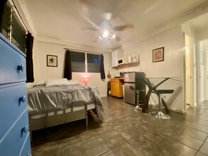 1125A 2nd Ave, Unit Morning Glory in Honolulu, HI - Building Photo - Building Photo