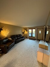 1115-1115 Duluth Ave N in Thief River Falls, MN - Building Photo - Building Photo