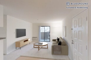 1600 Villa St in Mountain View, CA - Building Photo