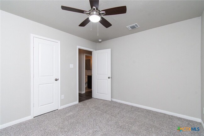 property at 8207 Montclair Dr