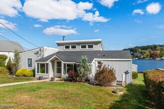 7 King Rd in Roxbury Township, NJ - Building Photo - Building Photo