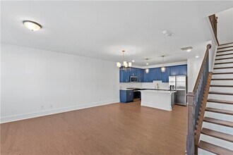 1504 Pinedale Crst NW in Atlanta, GA - Building Photo - Building Photo