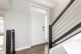 13056 Grand Vue Dr in Carmel, IN - Building Photo - Building Photo