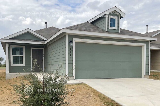 13411 Ashworth Blvd in San Antonio, TX - Foto de edificio - Building Photo