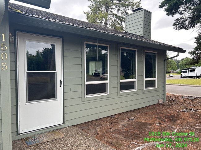 1515 SW Cozine St in McMinnville, OR - Building Photo - Building Photo
