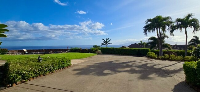 202 Paia Pohaku Pl in Lahaina, HI - Building Photo - Building Photo