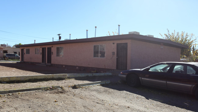 248 N Seville Dr in El Paso, TX - Building Photo - Building Photo