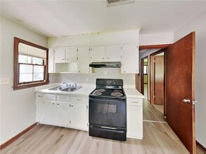 6080 Mulberry St in Austell, GA - Building Photo - Building Photo