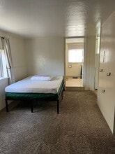 344 Dela Vina Ave, Unit B in Monterey, CA - Building Photo - Building Photo