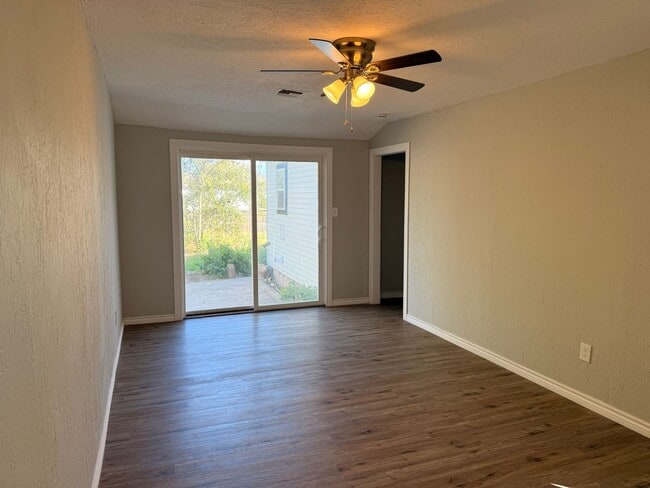 404 SW 24th St in Lawton, OK - Building Photo - Building Photo