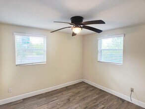 911 SW 5th Ave in Gainesville, FL - Building Photo - Building Photo
