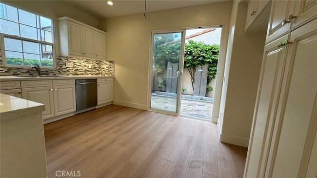 52 Arcata in Irvine, CA - Building Photo - Building Photo