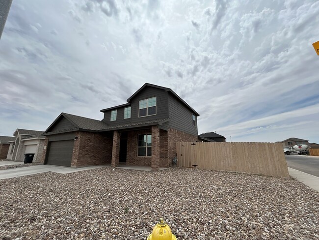 6215 Liam St in Odessa, TX - Foto de edificio - Building Photo