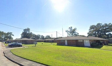 33095 Bowie St in White Castle, LA - Building Photo - Building Photo